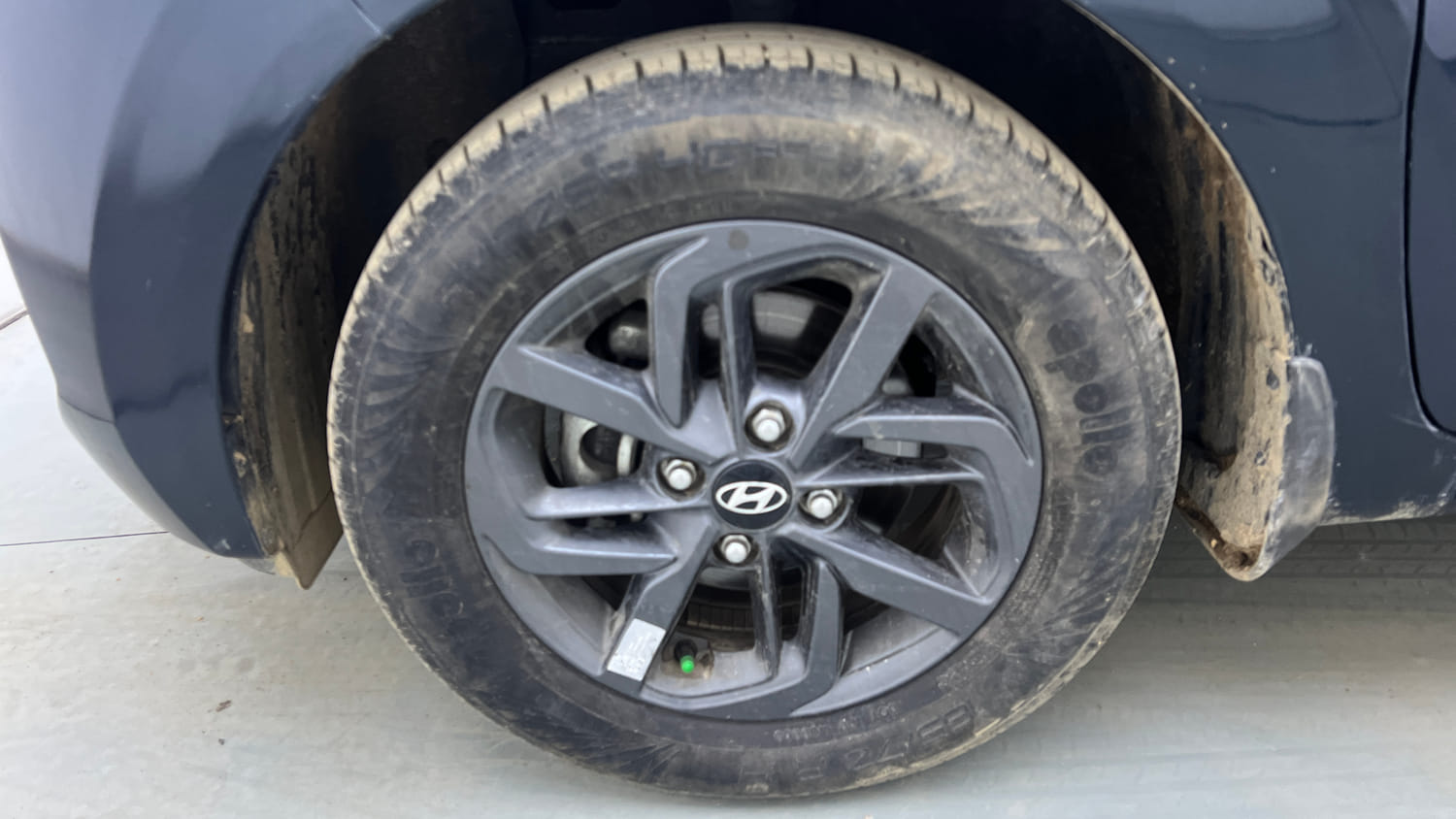 Used 2021 Hyundai Grand i10 Nios Sportz 1.2 Kappa VTVT Petrol Manual tyres LEFT FRONT TYRE RIM VIEW