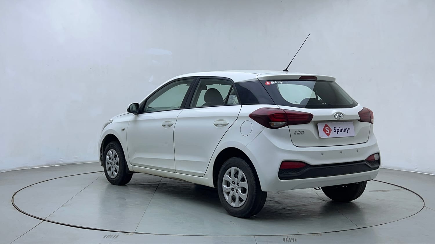 Used 2019 Hyundai Elite i20 Magna 1.4 AT Petrol Automatic exterior LEFT REAR CORNER VIEW