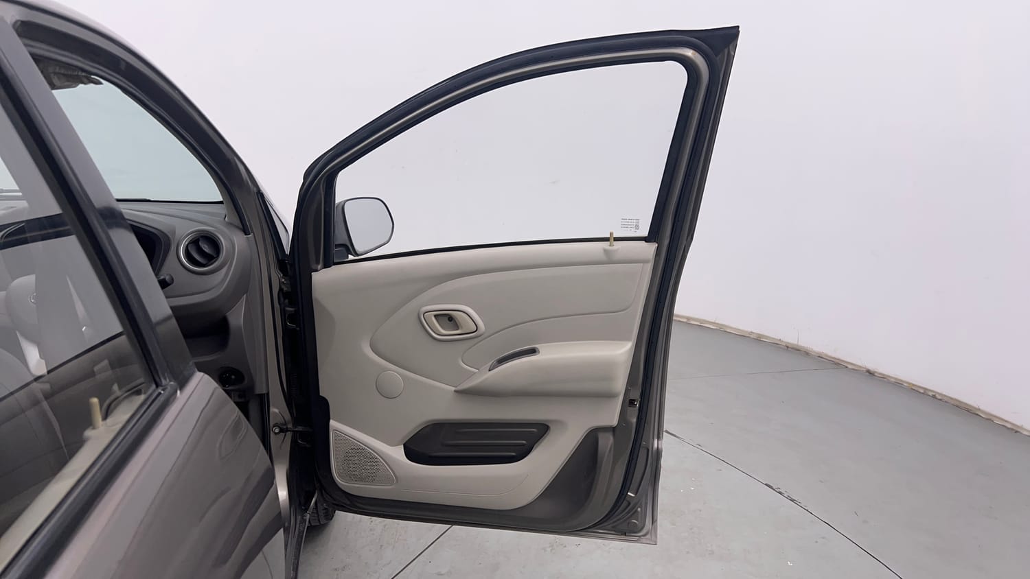 Used 2016 Datsun Redi-GO T Petrol Manual interior RIGHT FRONT DOOR OPEN VIEW