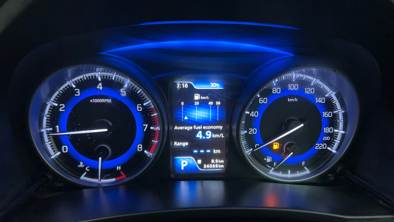 Used 2017 Maruti Suzuki Baleno Alpha 1.2 AT Petrol Automatic interior CLUSTERMETER VIEW