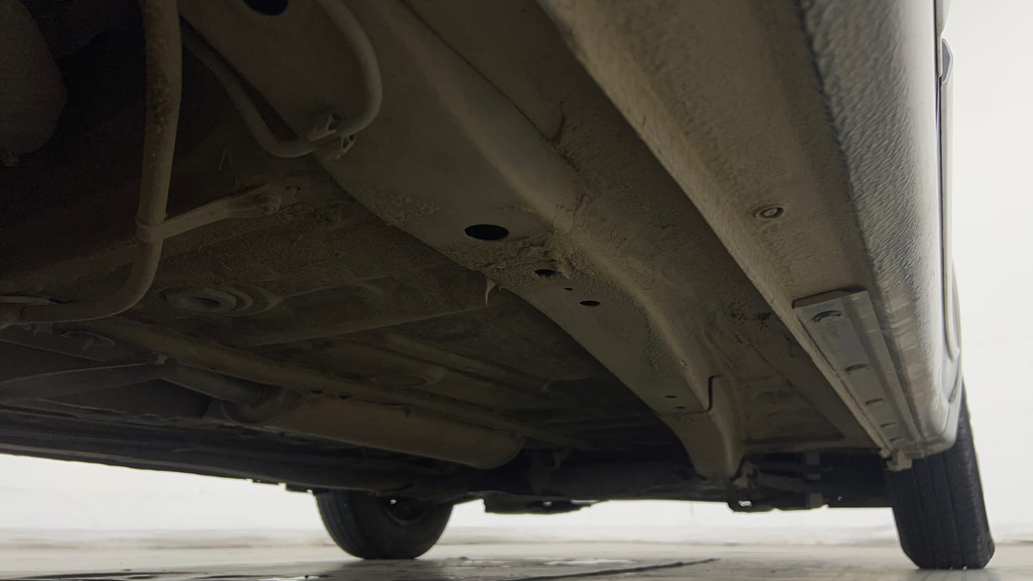 Used 2018 Maruti Suzuki Dzire VXi AMT Petrol Automatic extra REAR RIGHT UNDERBODY VIEW