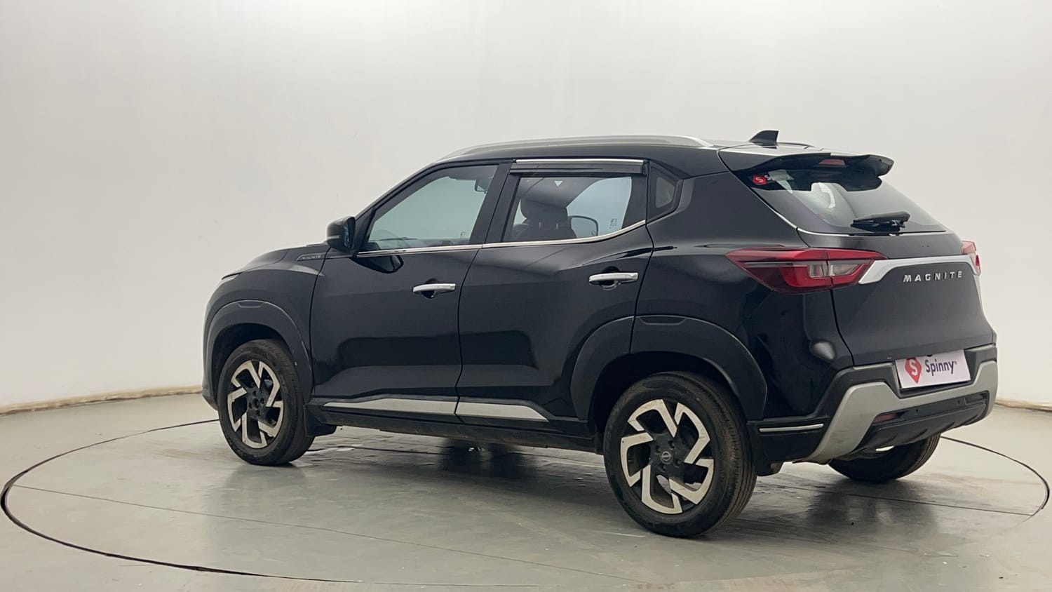 Used 2022 Nissan Magnite XV Petrol Manual exterior LEFT REAR CORNER VIEW