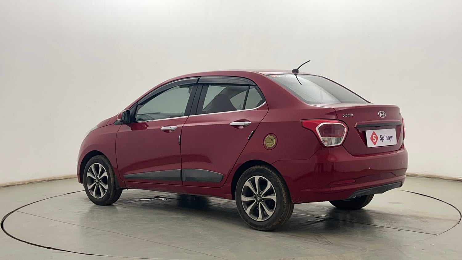 Used 2014 Hyundai Xcent SX 1.2 (O) Petrol Manual exterior RIGHT REAR CORNER VIEW