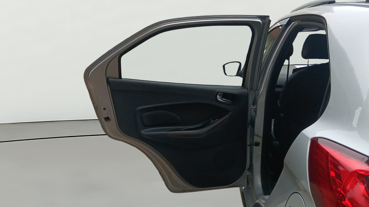 Used 2018 Ford Freestyle Titanium 1.2 Ti-VCT Petrol Manual interior LEFT REAR DOOR OPEN VIEW