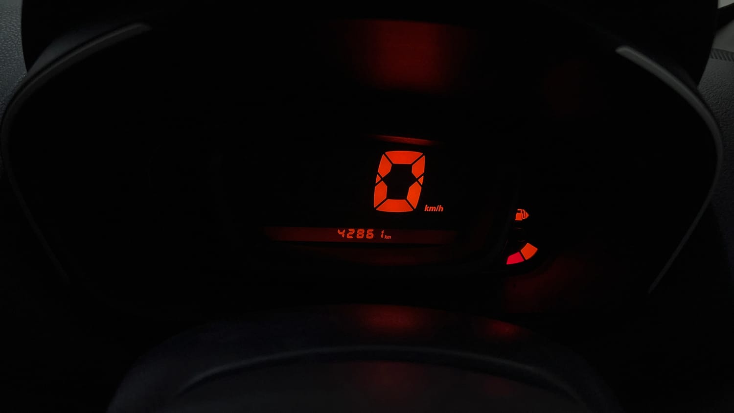 Used 2016 Renault Kwid RXL Petrol Manual interior CLUSTERMETER VIEW