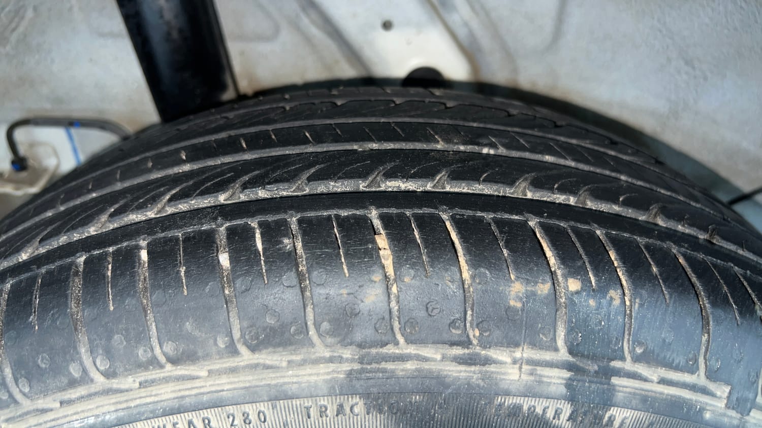 Used 2023 Hyundai Venue S (O) 1.2 Petrol Petrol Manual tyres RIGHT REAR TYRE TREAD VIEW