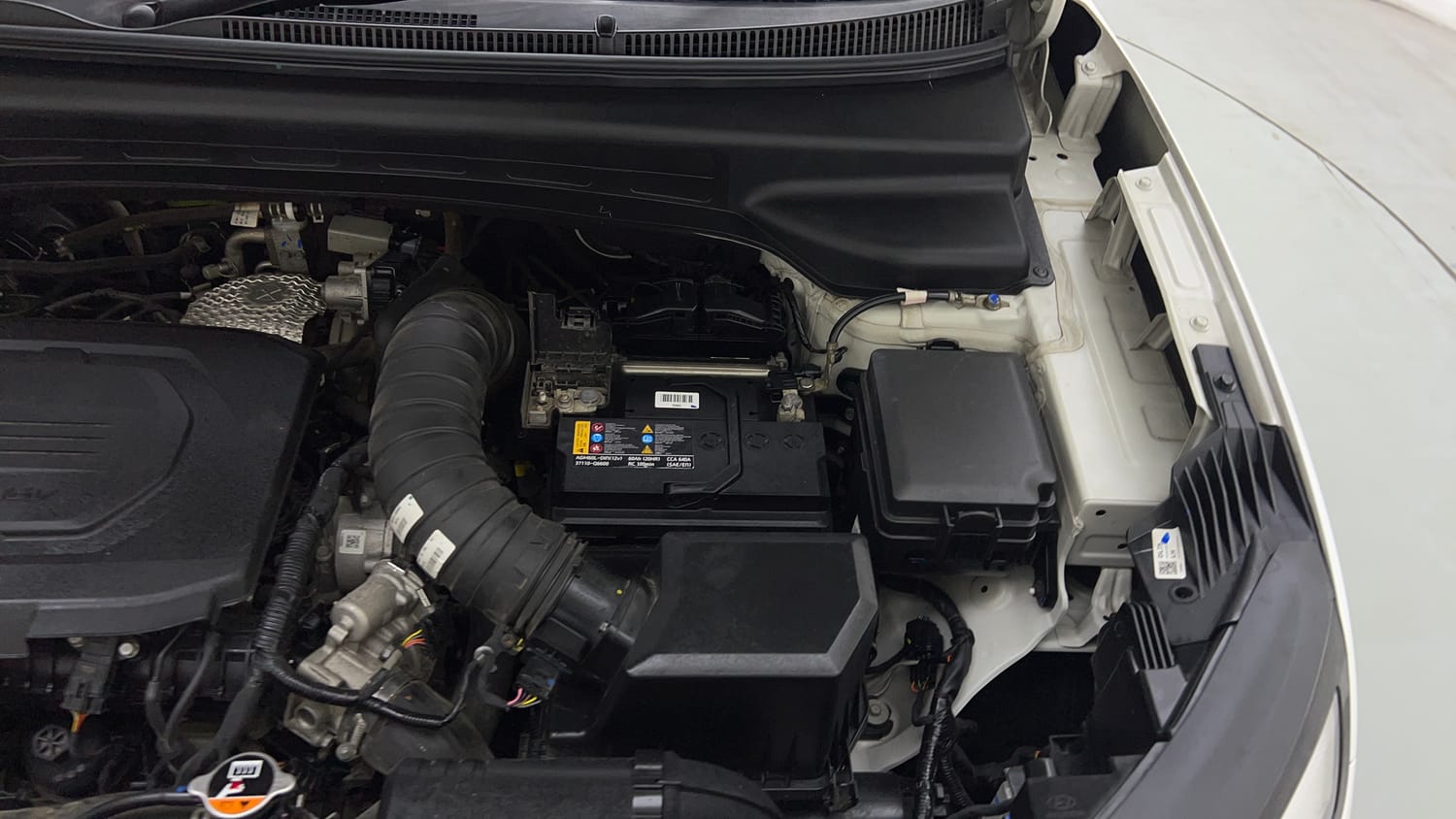 Used 2024 Hyundai Creta 1.5 CRDi Diesel MT DSL S(O) Diesel Manual engine ENGINE LEFT SIDE VIEW