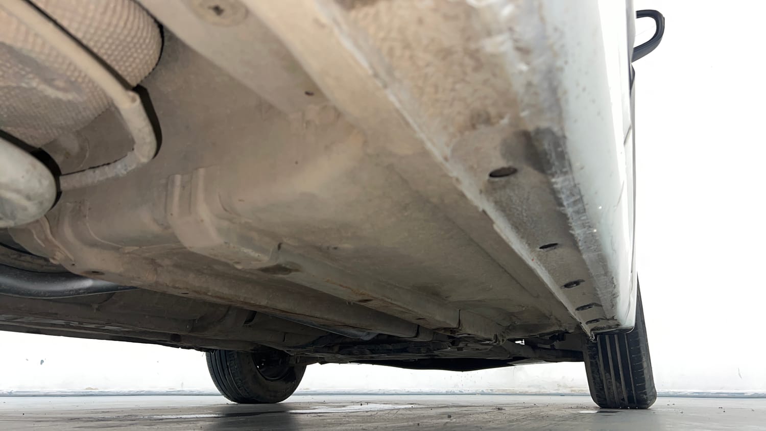 Used 2015 Hyundai Elite i20 Sportz 1.2 Petrol Manual extra REAR RIGHT UNDERBODY VIEW