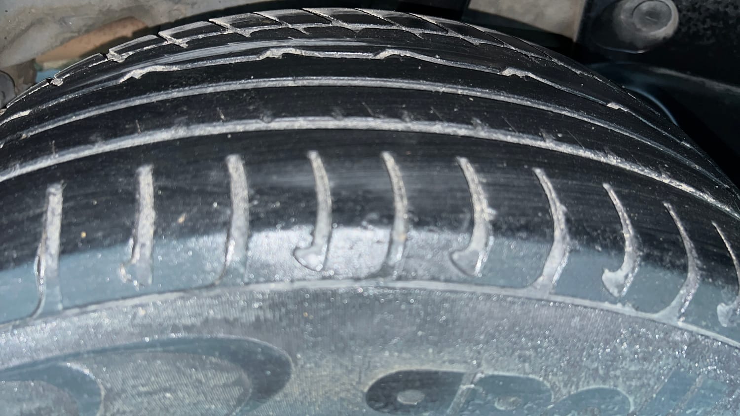 Used 2018 Renault Duster RXS CVT Petrol Automatic tyres LEFT REAR TYRE TREAD VIEW