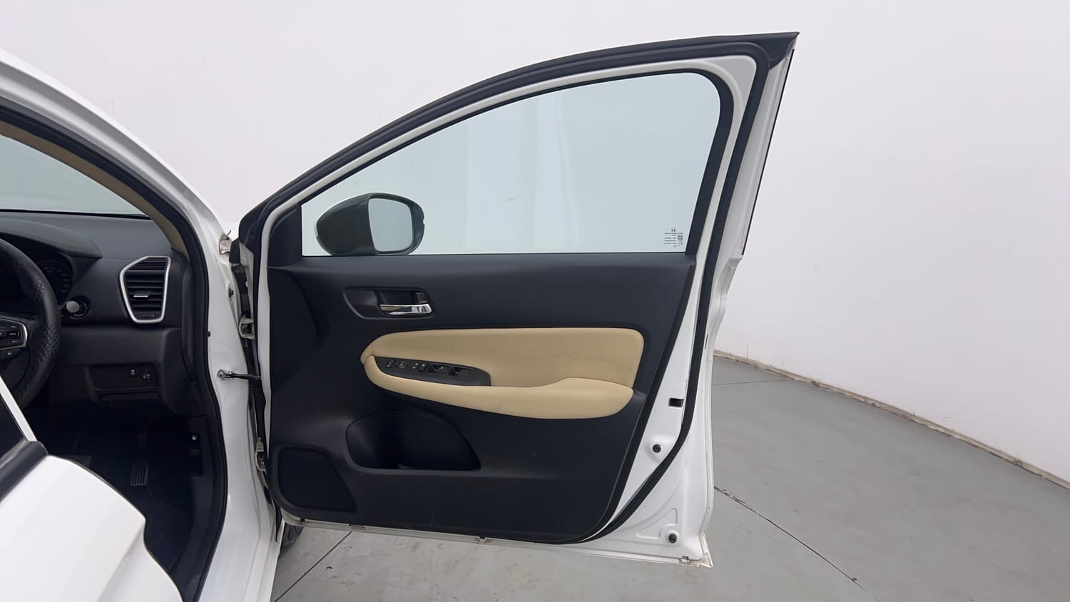 Used 2023 Honda City V Petrol CVT Petrol Automatic interior RIGHT FRONT DOOR OPEN VIEW