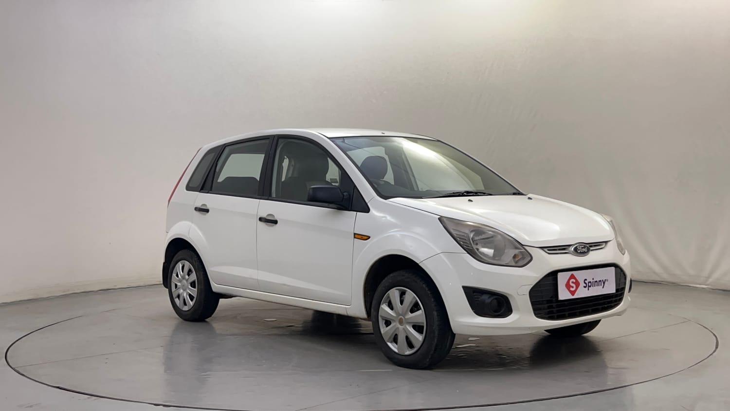 Used 2013 Ford Figo Duratorq Diesel EXI 1.4 Diesel Manual exterior RIGHT FRONT CORNER VIEW