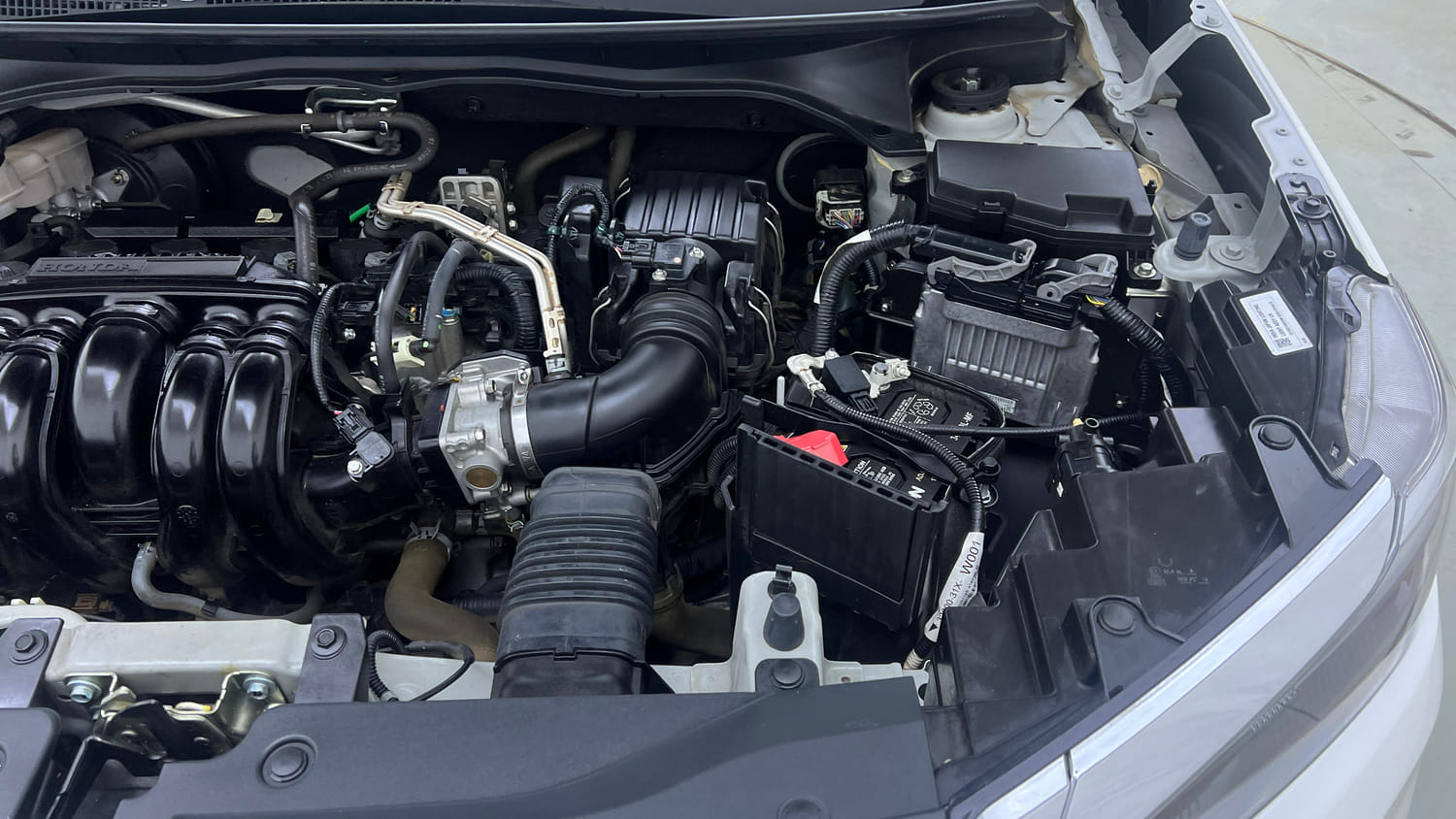 Used 2026 Honda Elevate V CVT Petrol Automatic engine ENGINE LEFT SIDE VIEW