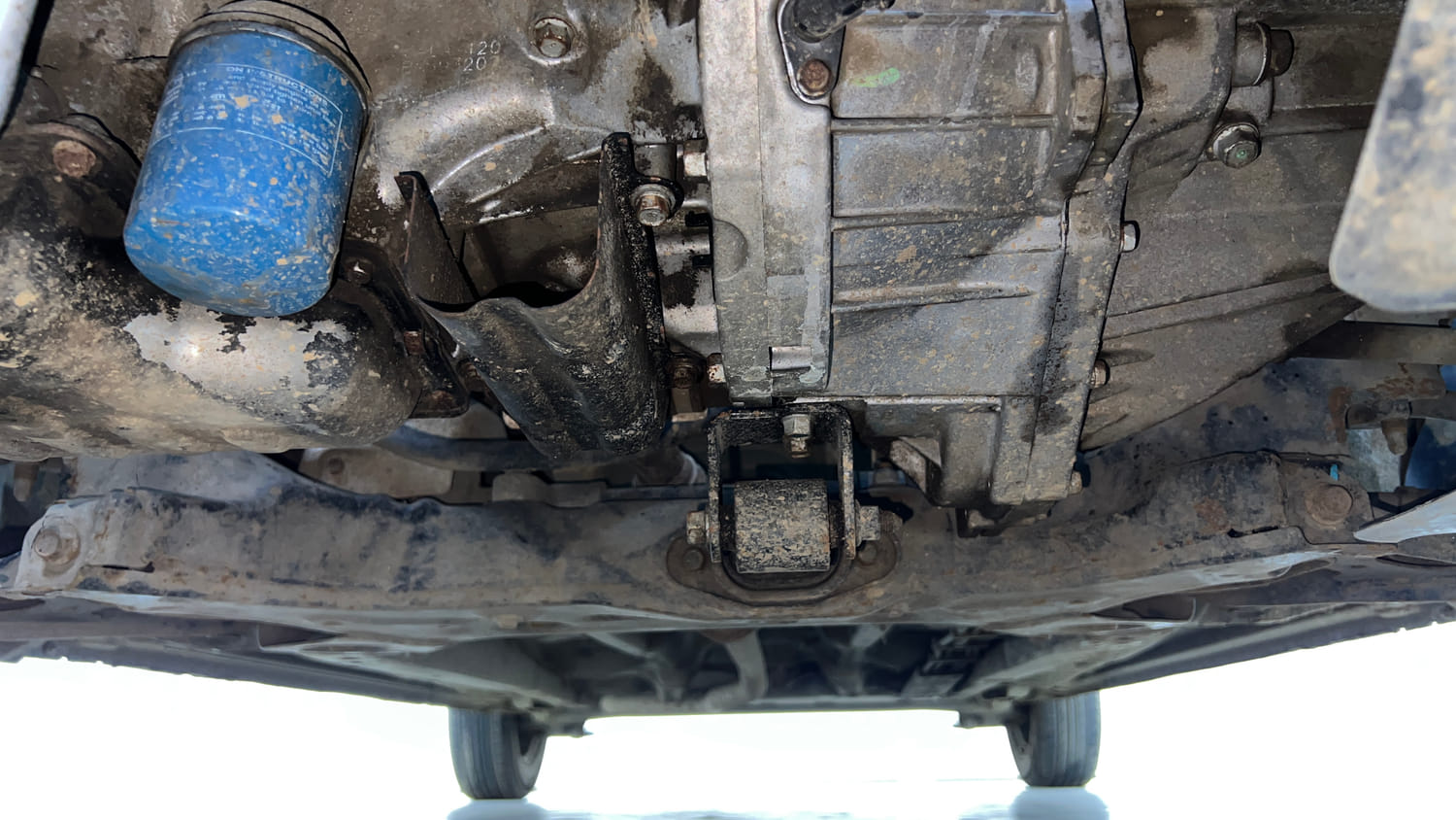 Used 2012 Hyundai i20 Magna 1.2 Petrol Manual extra FRONT LEFT UNDERBODY VIEW