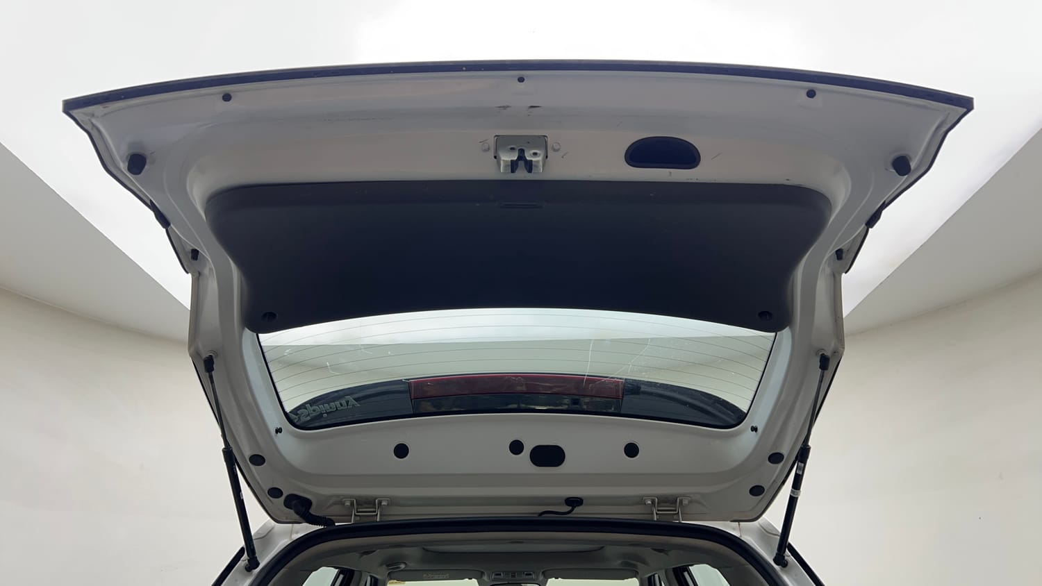 Used 2024 Hyundai Creta 1.5 CRDi Diesel MT DSL S(O) Diesel Manual interior DICKY DOOR OPEN VIEW