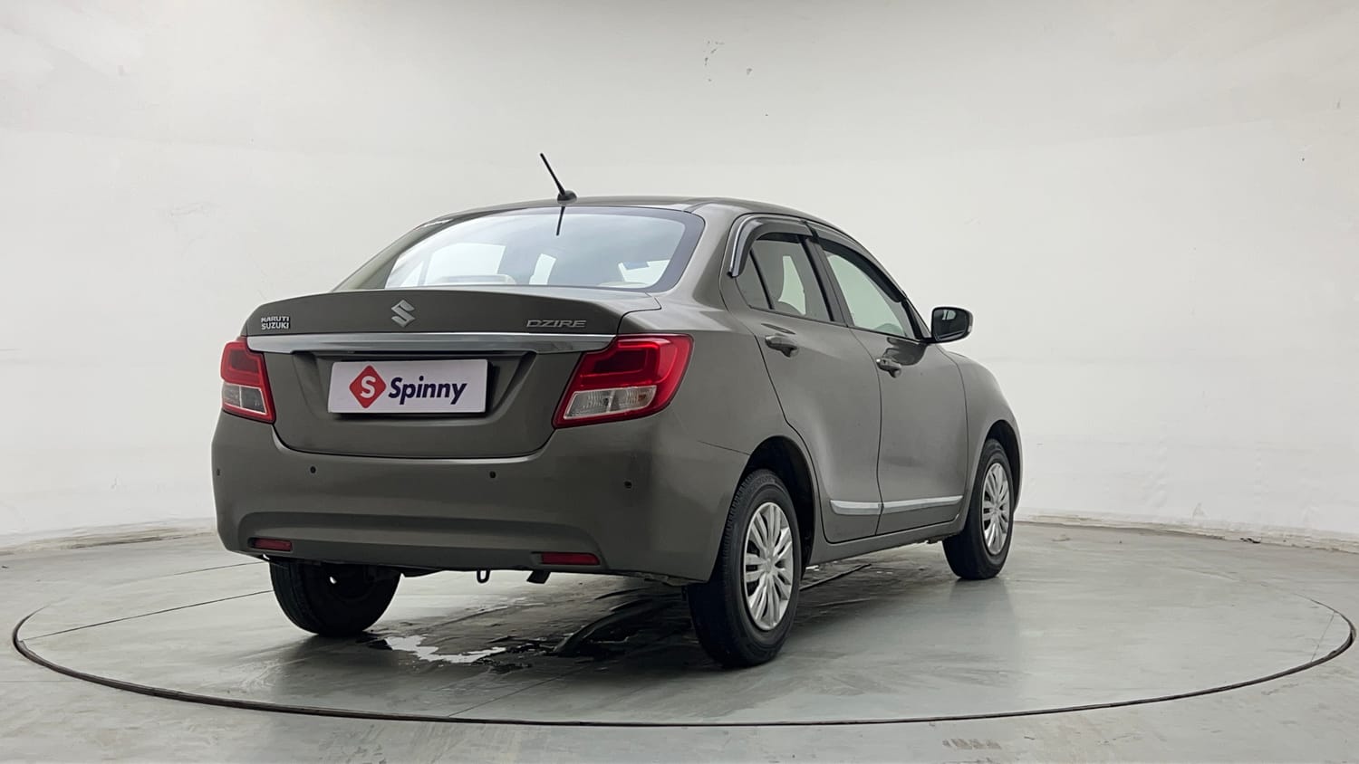 Used 2018 Maruti Suzuki Dzire VXi AMT Petrol Automatic exterior RIGHT REAR CORNER VIEW