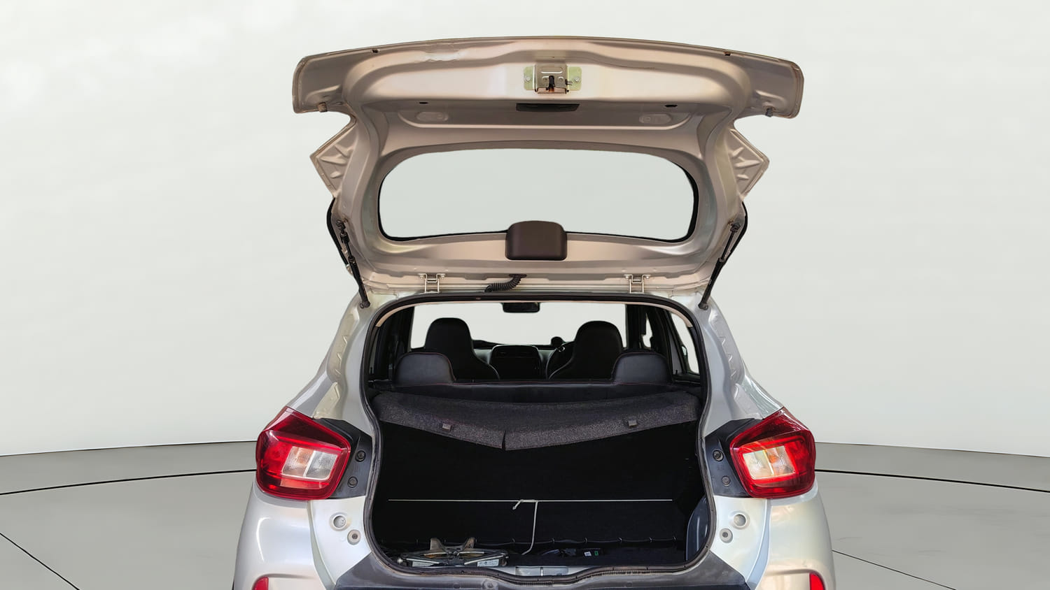 Used 2020 Renault Kwid RXT Petrol Manual interior DICKY DOOR OPEN VIEW
