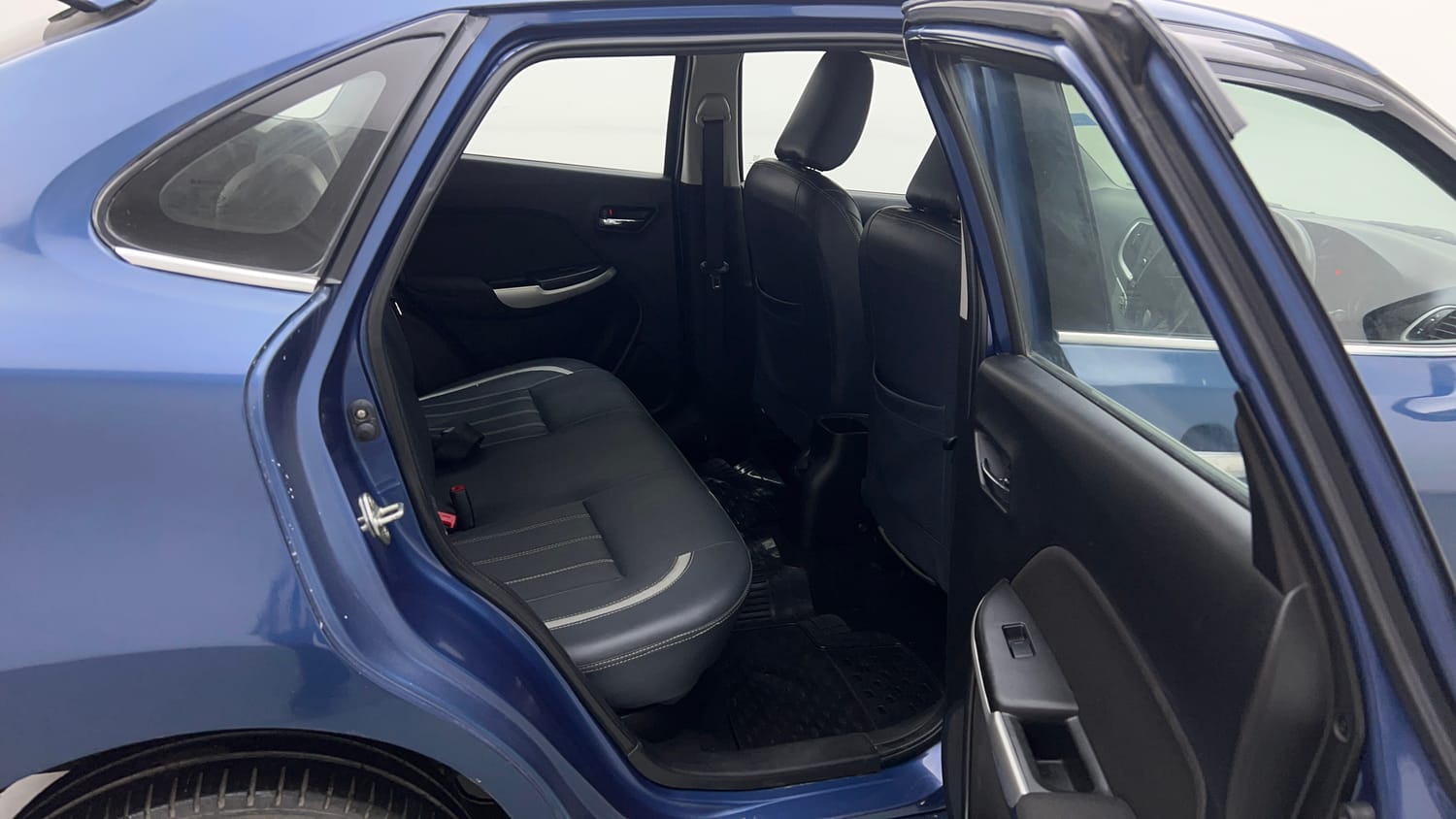 Used 2017 Maruti Suzuki Baleno Delta 1.2 Petrol Manual interior RIGHT SIDE REAR DOOR CABIN VIEW