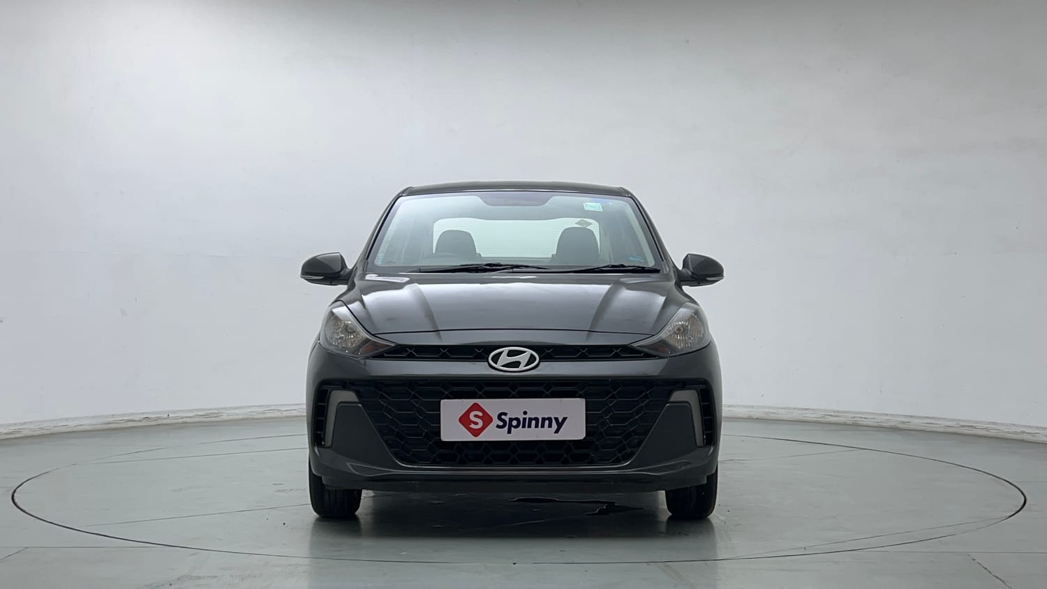 Used 2023 Hyundai Aura SX 1.2 CNG Cng Manual exterior FRONT VIEW