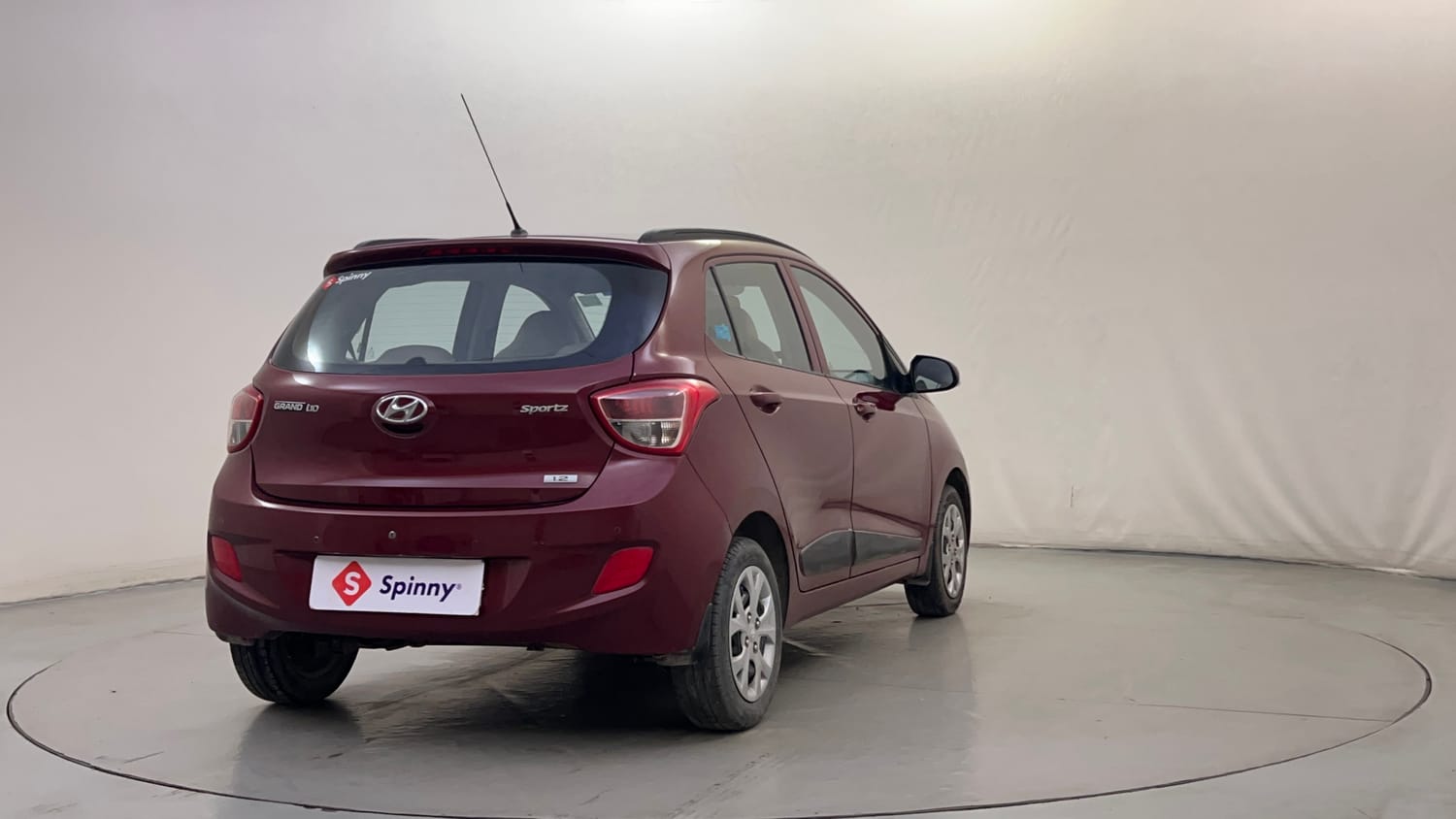 Used 2015 Hyundai Grand i10 Sportz 1.2 Kappa VTVT Petrol Manual exterior RIGHT REAR CORNER VIEW
