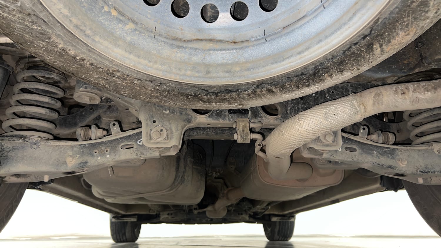 Used 2023 Mahindra XUV700 AX 5 Diesel AT 7 STR Diesel Automatic extra REAR UNDERBODY VIEW (TAKEN FROM REAR)