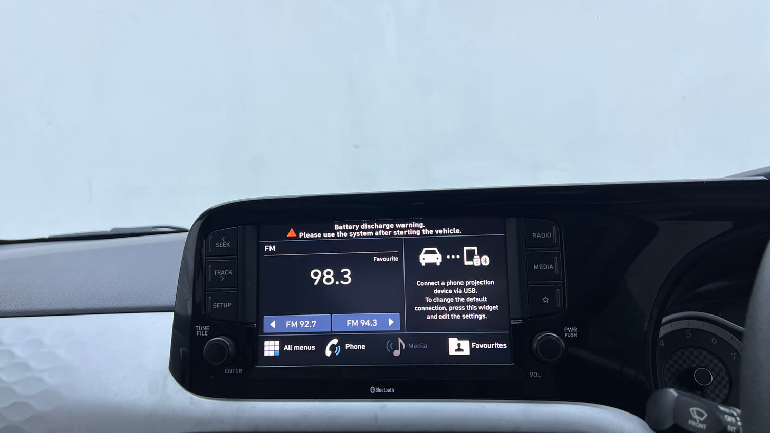 Used 2020 Hyundai Grand i10 Nios Sportz AMT 1.2 Kappa VTVT Petrol Automatic top_features Touch screen infotainment system