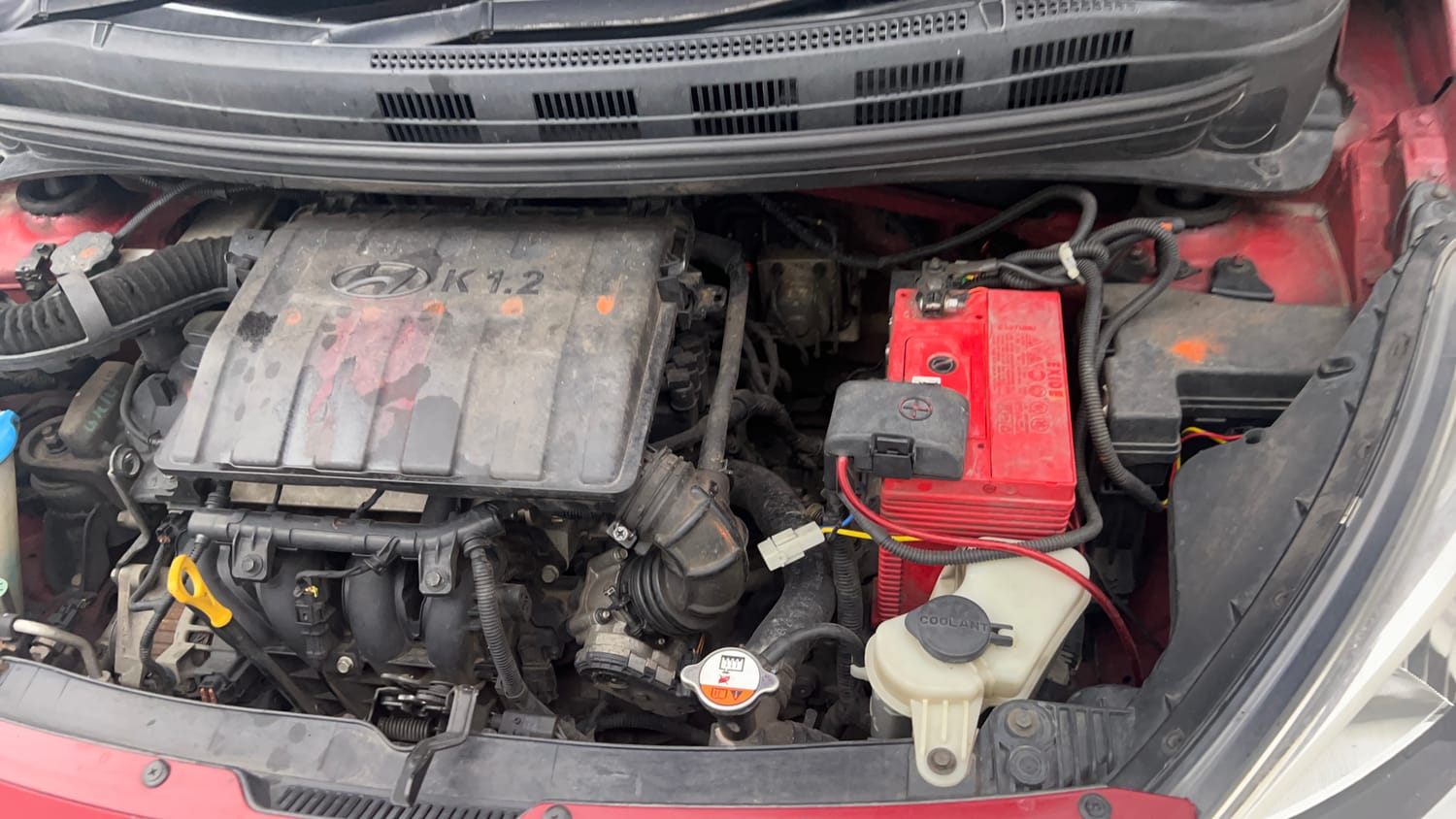 Used 2014 Hyundai Xcent SX 1.2 (O) Petrol Manual engine ENGINE LEFT SIDE VIEW