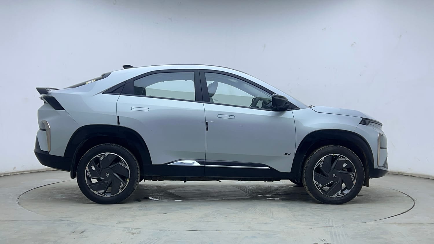 Used 2026 Tata Curvv EV Empowered X 55 Electric Automatic exterior RIGHT SIDE VIEW
