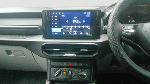 Used 2025 Skoda Kylaq Signature Petrol Manual interior MUSIC SYSTEM & AC CONTROL VIEW