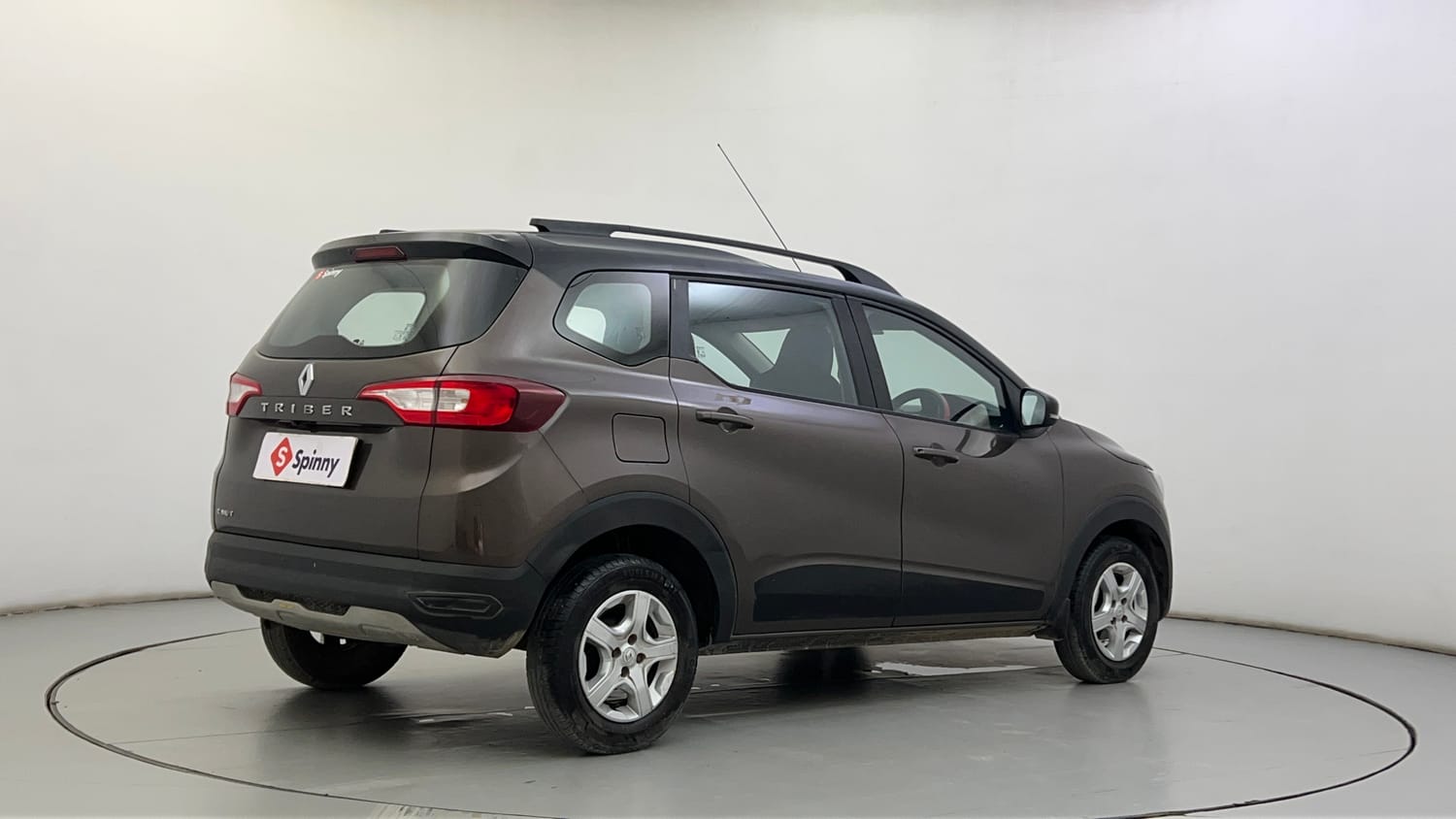 Used 2022 Renault Triber Limited Edition Petrol Manual exterior RIGHT REAR CORNER VIEW