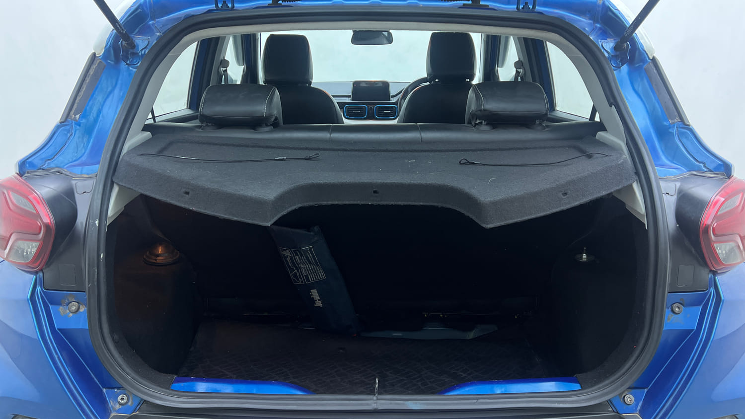 Used 2022 Tata Punch Creative Dual Tone AMT Petrol Automatic interior DICKY INSIDE VIEW