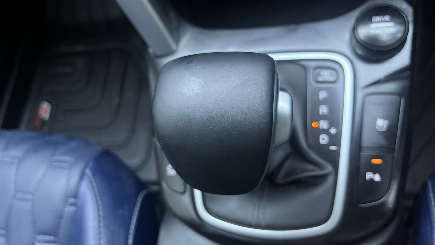 Used 2022 Kia Seltos X Line 1.4 DCT Petrol Automatic interior GEAR  KNOB VIEW