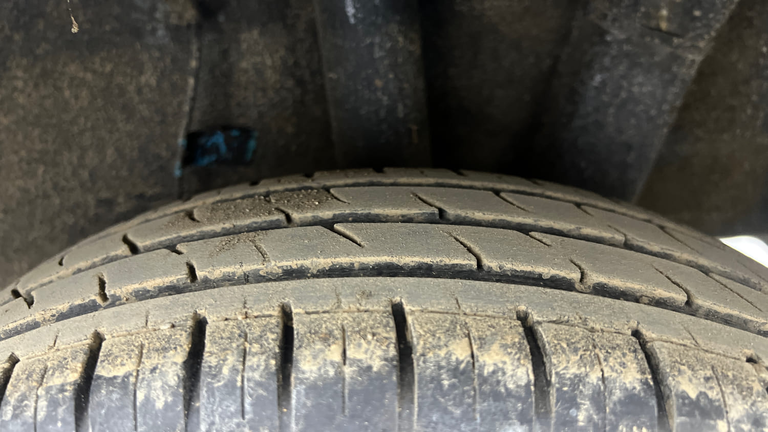 Used 2021 Hyundai Grand i10 Nios Sportz 1.2 Kappa VTVT Petrol Manual tyres LEFT REAR TYRE TREAD VIEW