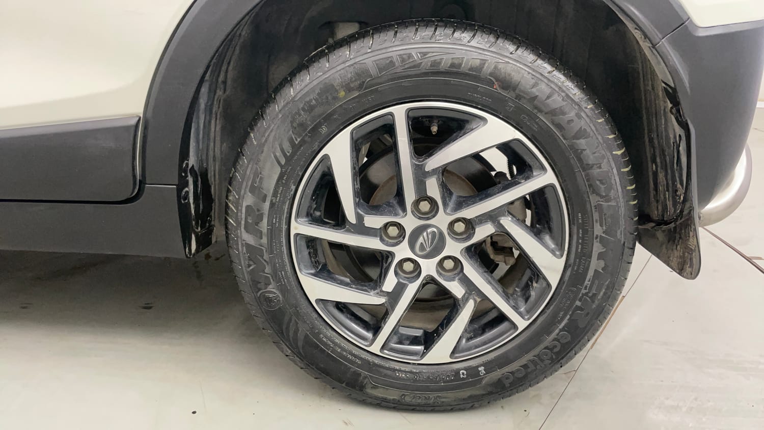 Used 2022 Mahindra XUV 300 W8 (O) 1.2 Petrol Petrol Manual tyres LEFT REAR TYRE RIM VIEW
