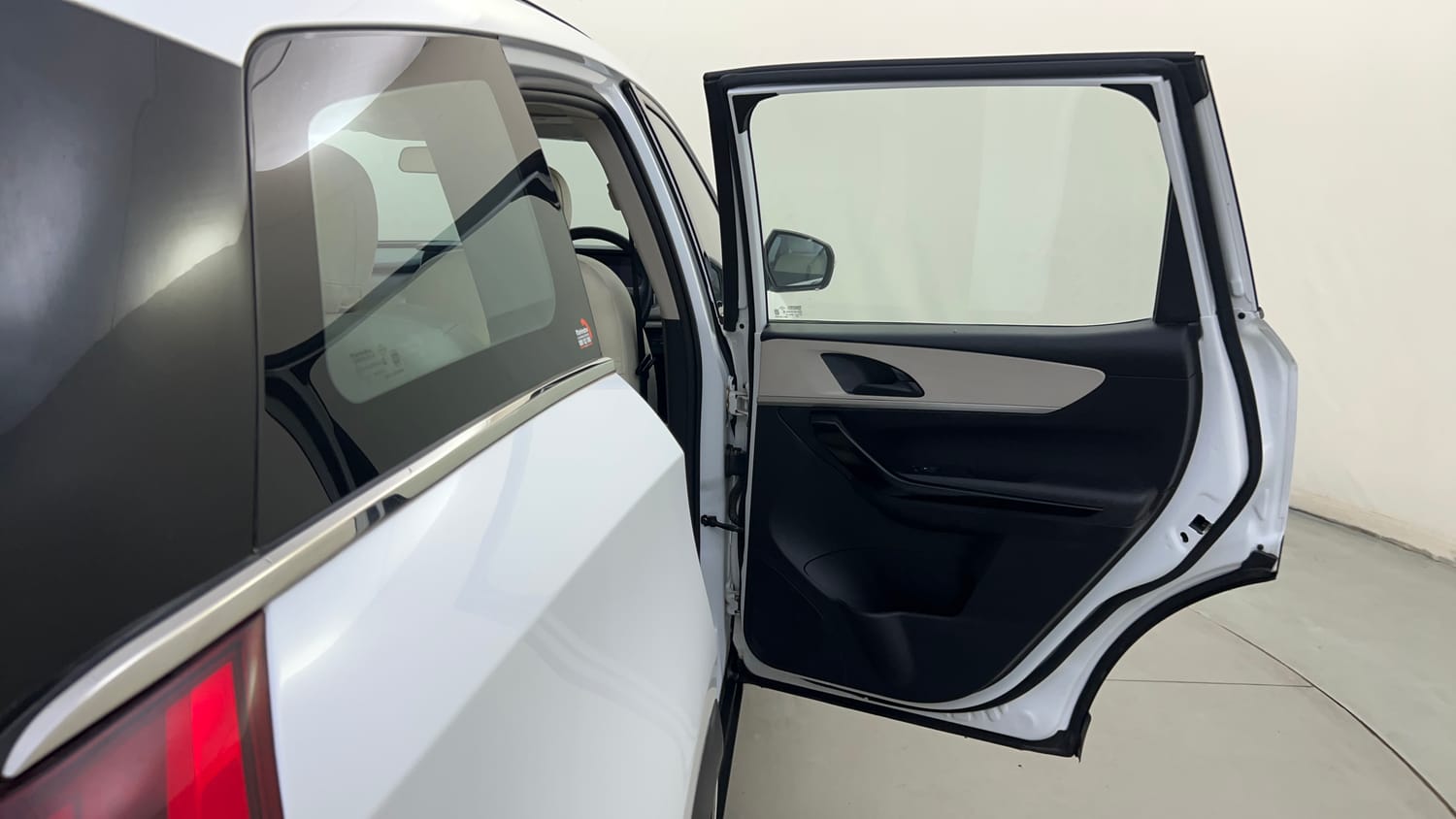 Used 2023 Mahindra XUV700 AX 5 Diesel AT 7 STR Diesel Automatic interior RIGHT REAR DOOR OPEN VIEW