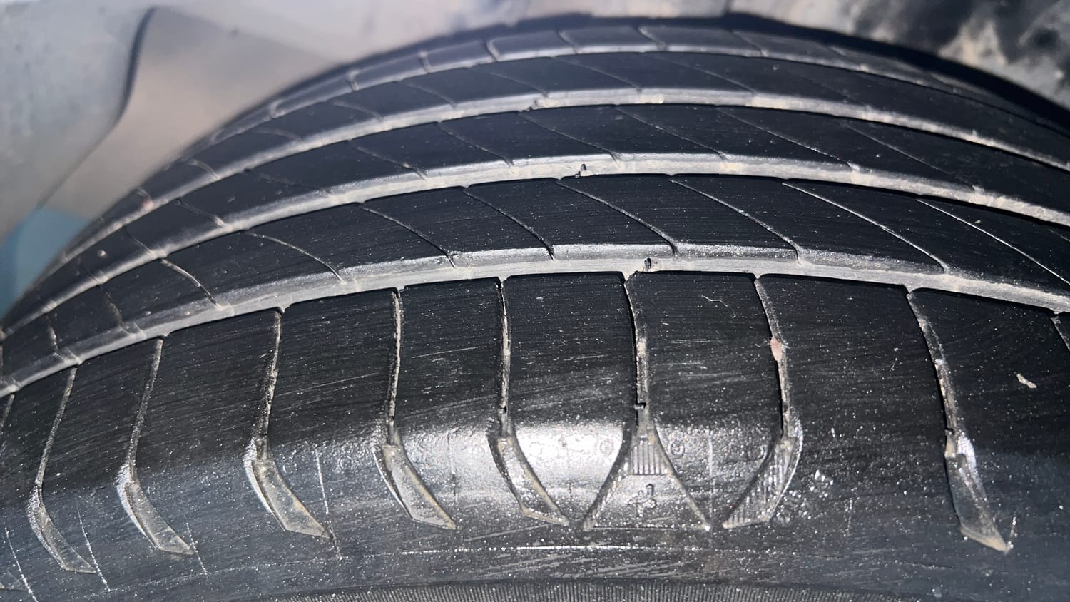 Used 2020 Maruti Suzuki Ciaz Alpha Hybrid 1.5 Petrol Manual tyres RIGHT REAR TYRE TREAD VIEW