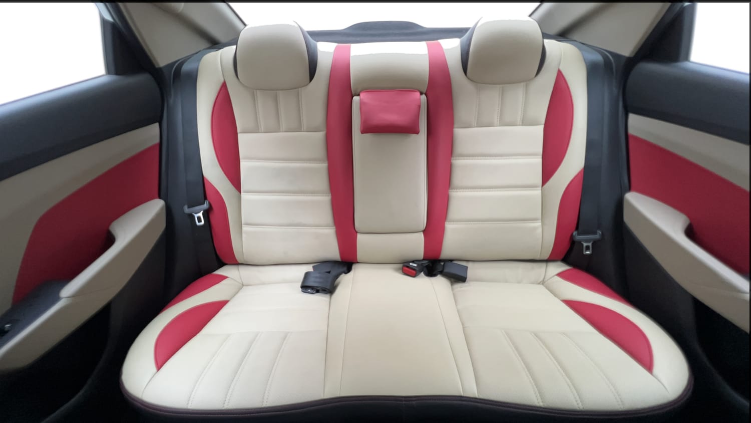 Used 2019 Hyundai Verna SX 1.6 VTVT Petrol Manual interior REAR SEAT CONDITION VIEW