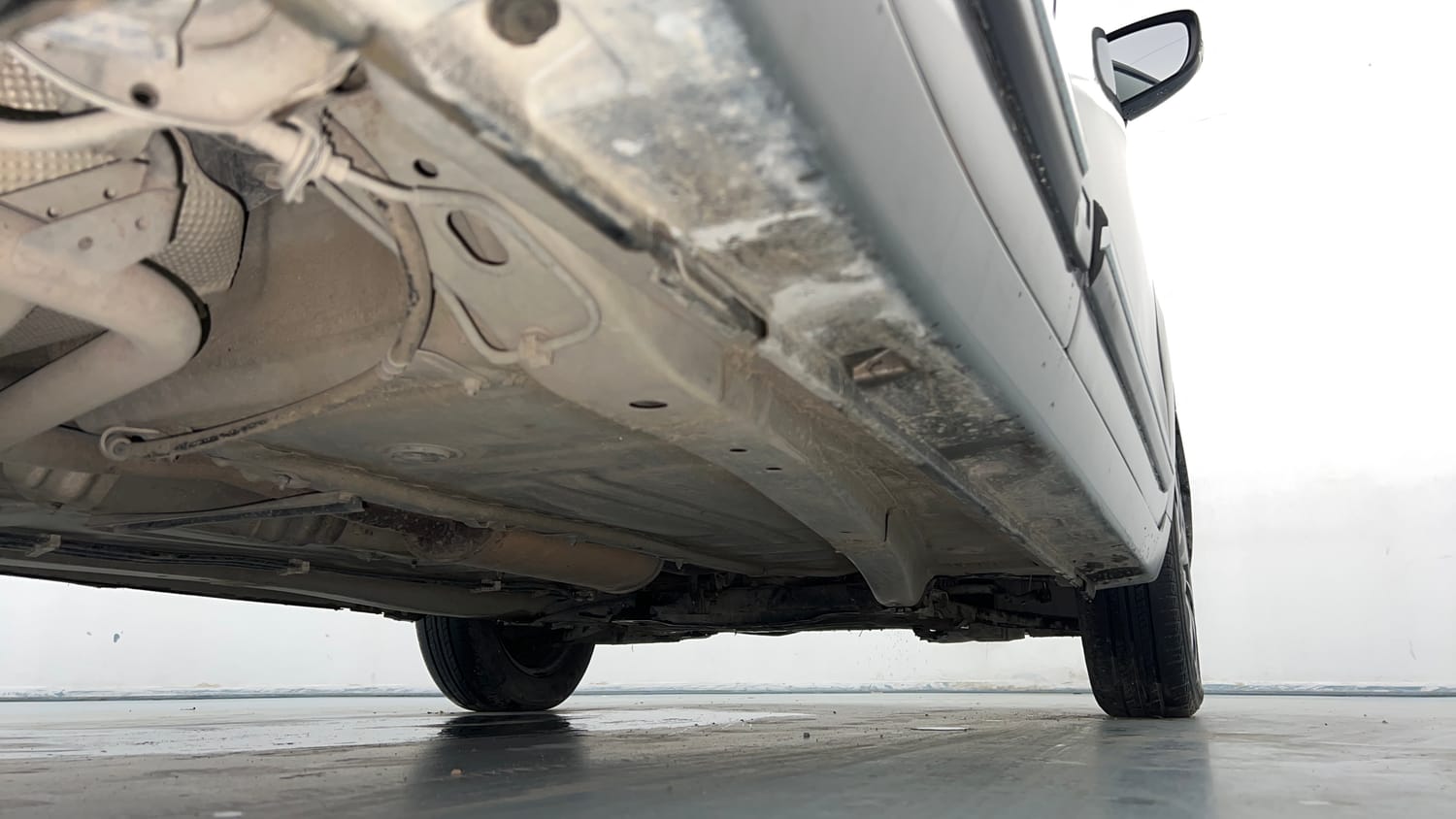 Used 2018 Maruti Suzuki Baleno Delta 1.2 Petrol Manual extra REAR RIGHT UNDERBODY VIEW