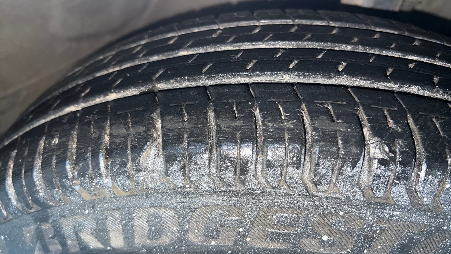 Used 2017 Maruti Suzuki Dzire VXi AMT Petrol Automatic tyres RIGHT FRONT TYRE TREAD VIEW