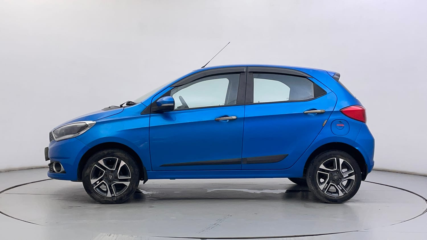 Used 2019 Tata Tiago Revotron XZA Plus Petrol Automatic exterior LEFT SIDE VIEW