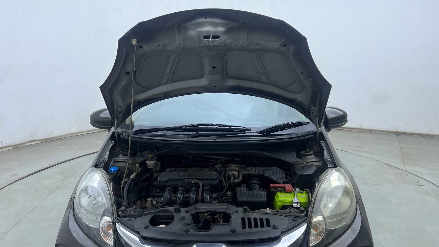 Used 2016 Honda Amaze 1.2 S i-VTEC Petrol Manual engine ENGINE & BONNET OPEN FRONT VIEW