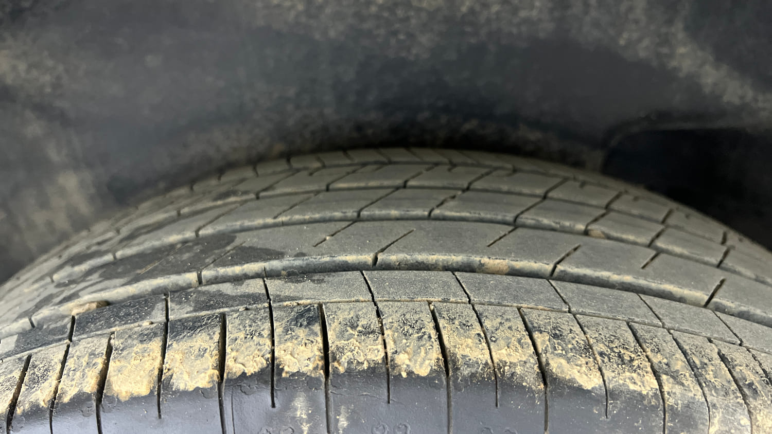 Used 2026 Honda Elevate V CVT Petrol Automatic tyres LEFT REAR TYRE TREAD VIEW