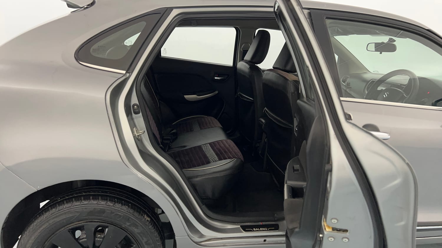 Used 2018 Maruti Suzuki Baleno Delta 1.2 Petrol Manual interior RIGHT SIDE REAR DOOR CABIN VIEW