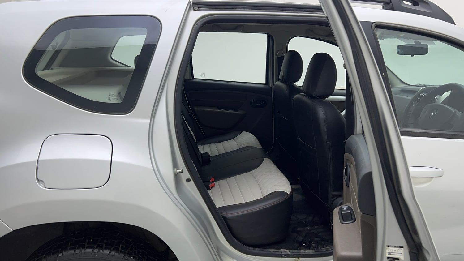 Used 2016 Renault Duster RXL Petrol Petrol Manual interior RIGHT SIDE REAR DOOR CABIN VIEW