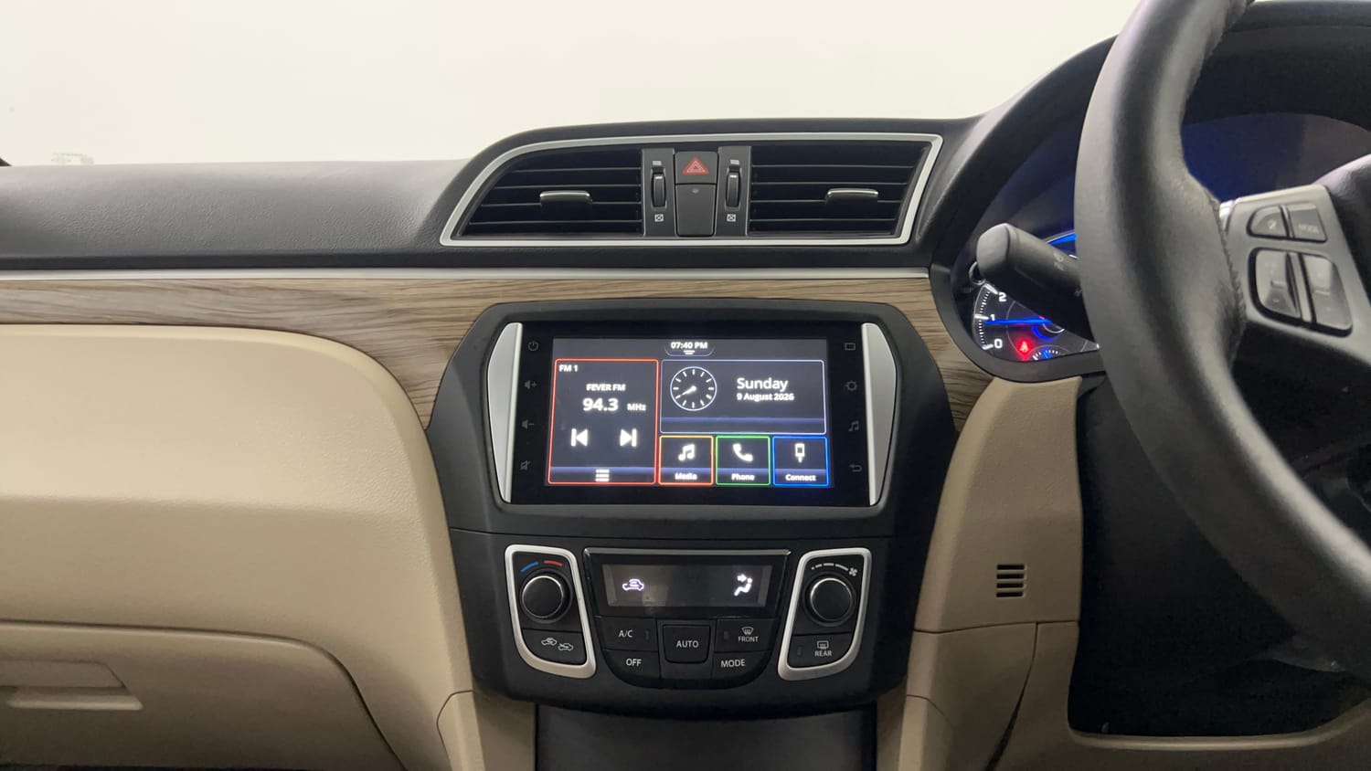Used 2025 Maruti Suzuki Ciaz Alpha 1.5 AT Petrol Automatic interior MUSIC SYSTEM & AC CONTROL VIEW