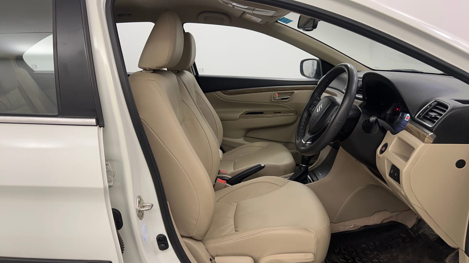Used 2025 Maruti Suzuki Ciaz Alpha 1.5 AT Petrol Automatic interior RIGHT SIDE FRONT DOOR CABIN VIEW