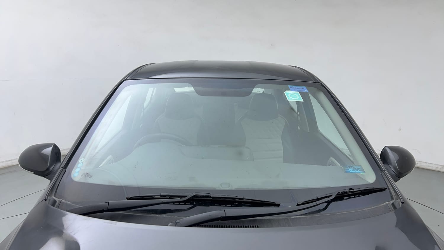 Used 2023 Hyundai Aura SX 1.2 CNG Cng Manual exterior FRONT WINDSHIELD VIEW