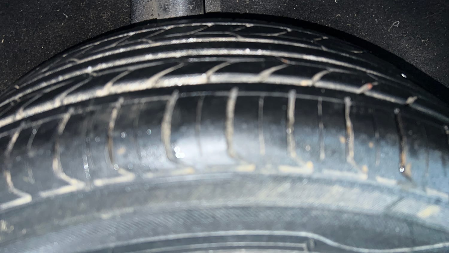 Used 2018 Maruti Suzuki Baleno Delta 1.2 Petrol Manual tyres RIGHT REAR TYRE TREAD VIEW