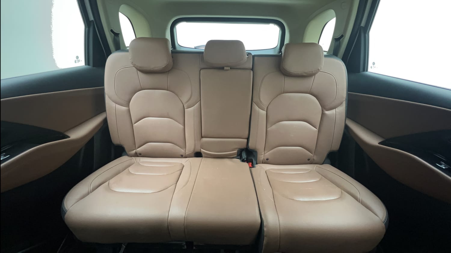 Used 2023 MG Motors Hector Plus Sharp Pro 2.0 Turbo Diesel 7 STR Diesel Manual interior REAR SEAT CONDITION VIEW