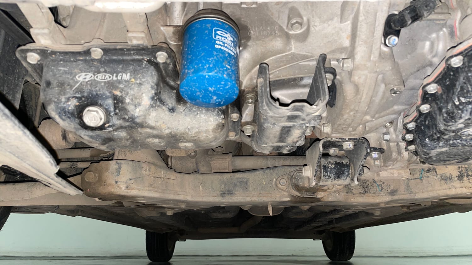 Used 2016 Hyundai Grand i10 Asta AT 1.2 Kappa VTVT (O) Petrol Automatic extra FRONT LEFT UNDERBODY VIEW