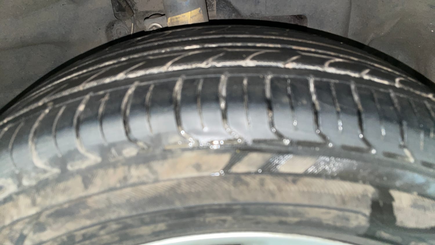 Used 2021 Ford EcoSport Titanium 1.5L TDCi Diesel Manual tyres RIGHT FRONT TYRE TREAD VIEW